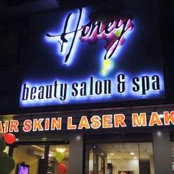 Honey Beauty Salon & Make-up Studio